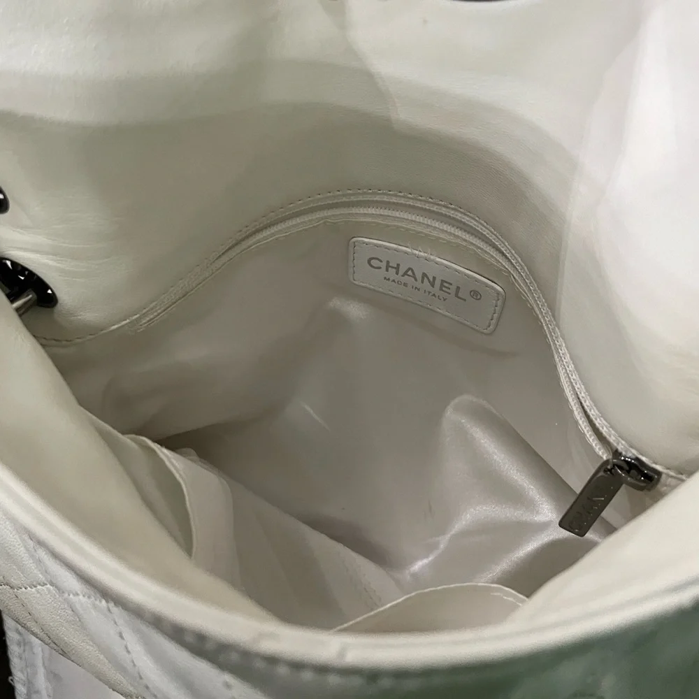 Vintage Chanel Purse - Picture 2 of 6